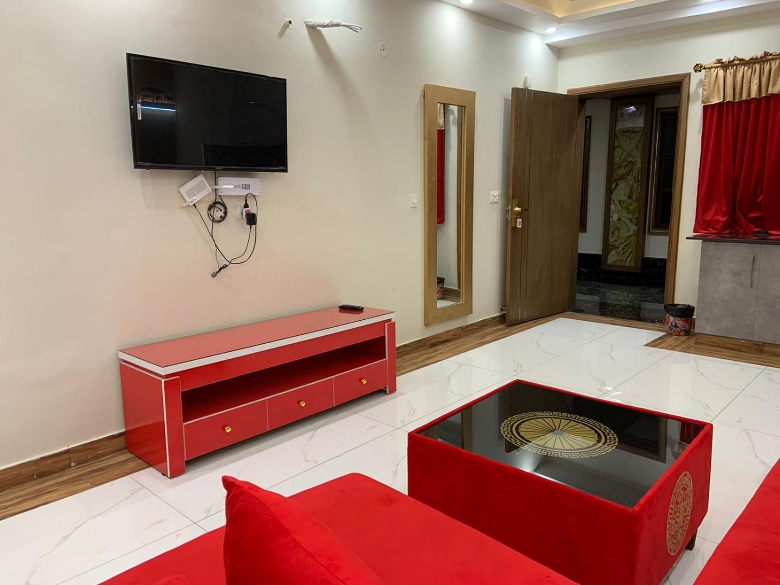 Royal Galaxy Hotel & Residence - Near Islamabad International Airport & Motorway Экстерьер фото
