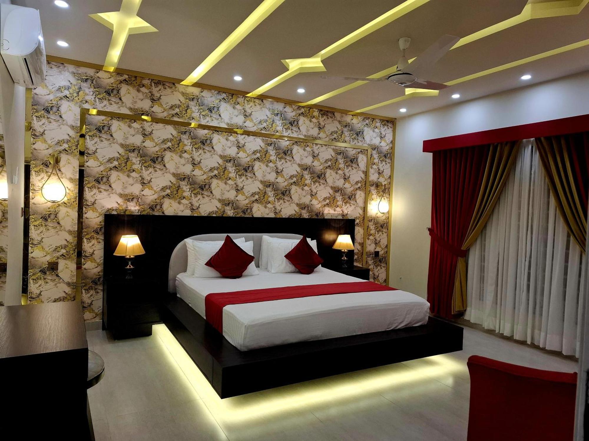 Royal Galaxy Hotel & Residence - Near Islamabad International Airport & Motorway Экстерьер фото