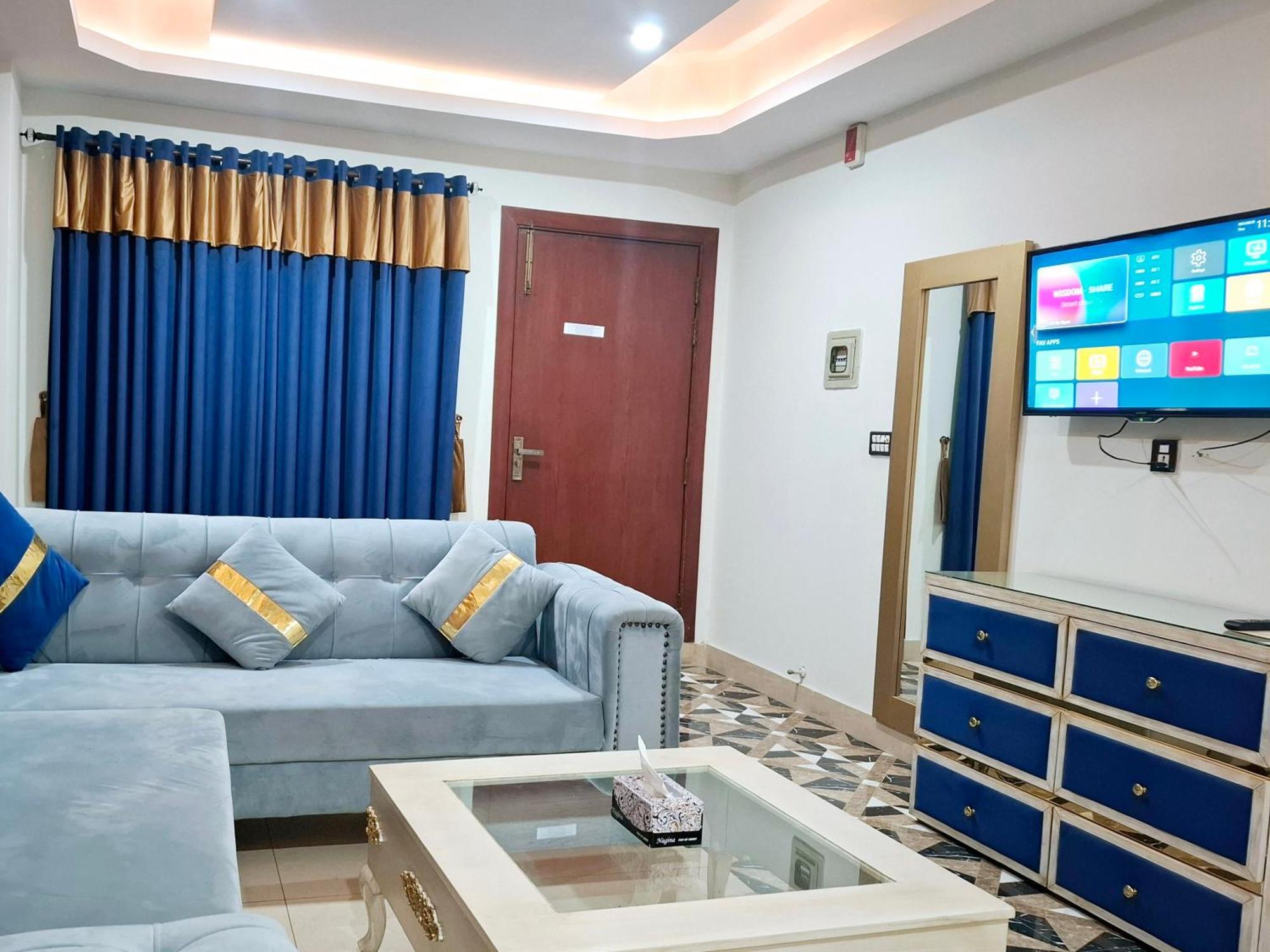 Royal Galaxy Hotel & Residence - Near Islamabad International Airport & Motorway Экстерьер фото